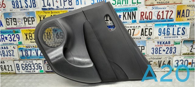 Карта двері задньої правої 829015SA0B NISSAN