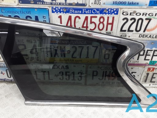Скло багажника, ліве 833013JA3A NISSAN