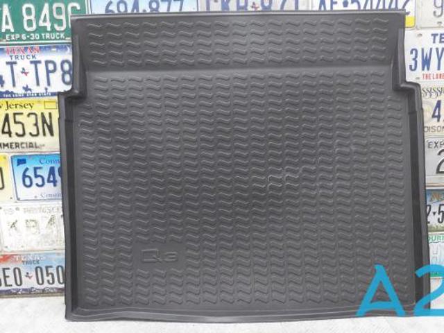 Килимок багажника 83A061180 VAG