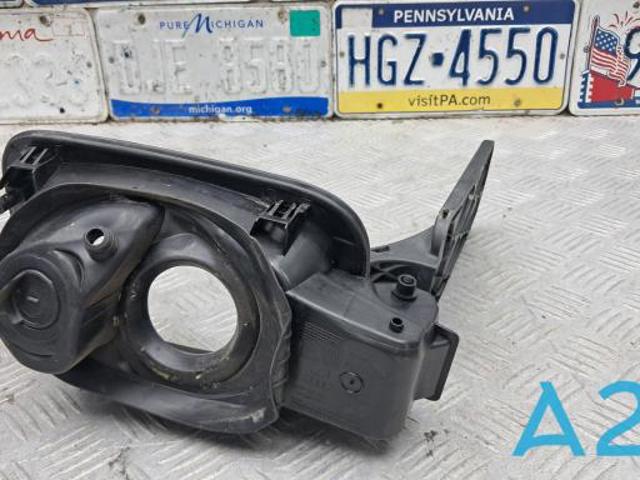 Горловина паливного бака 83A809906 VAG