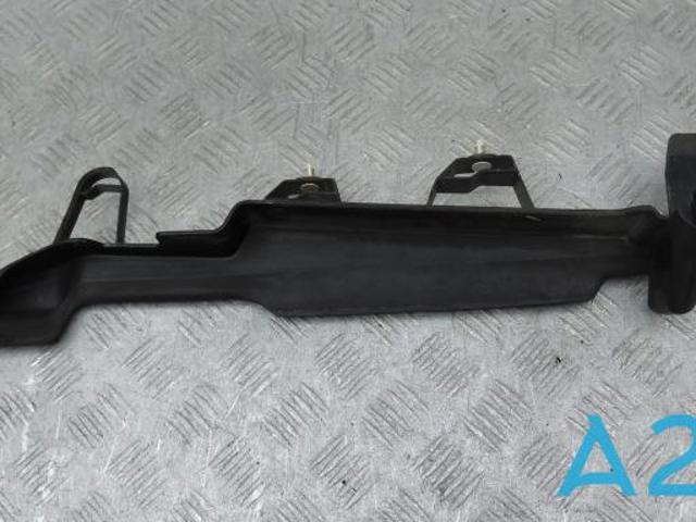 Заглушка жабо збоку 83A821170A VAG