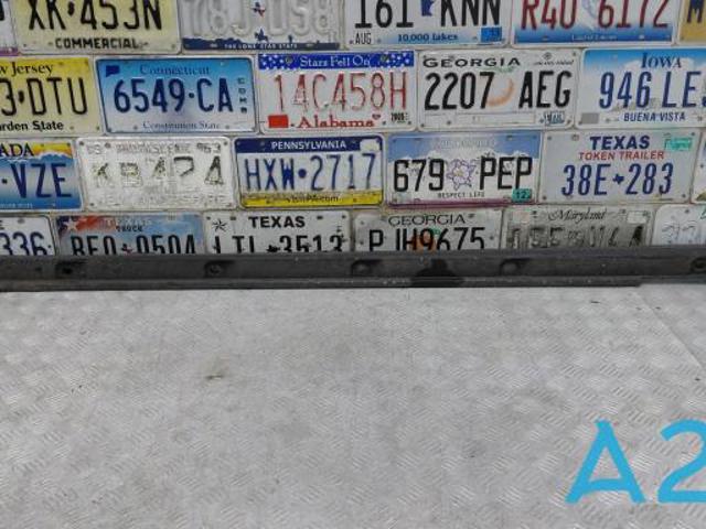 Накладка зовнішня (молдинг) порога, лівий 83A8538899B9 VAG