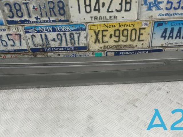 Молдинг передніх лівих дверей, нижній 83A853959BGRU VAG