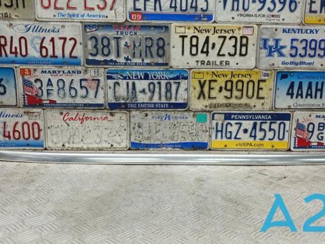 Рейлінг даху правий 83A860022A3Q7 VAG