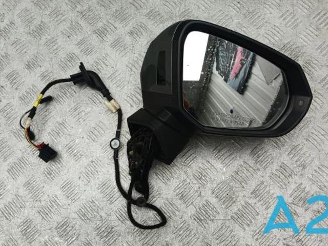 Праве бічне дзеркало 83B857410G9B9 VAG