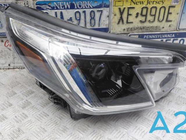 Права блок фара 84001SJ360 SUBARU