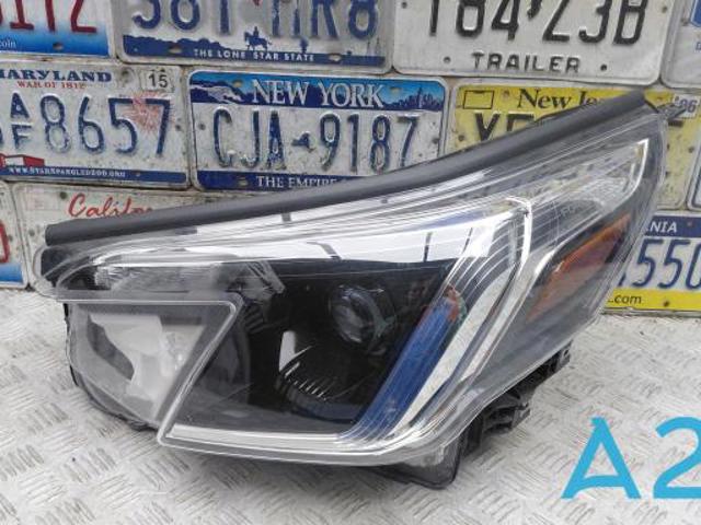 Блок фара ліва 84001SJ370 SUBARU