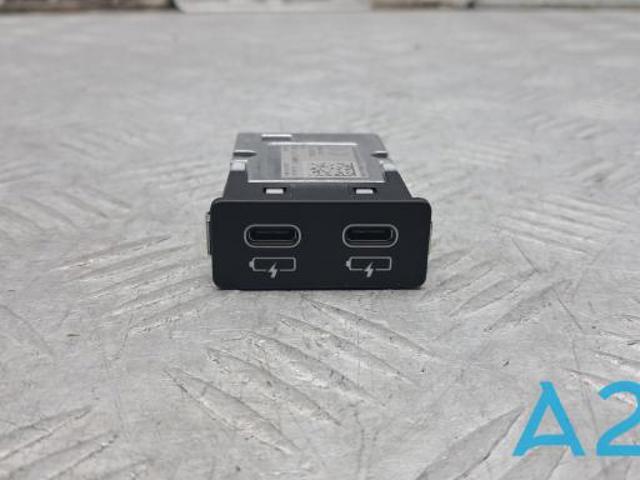 USB-розгалужувач 84108711938 BMW