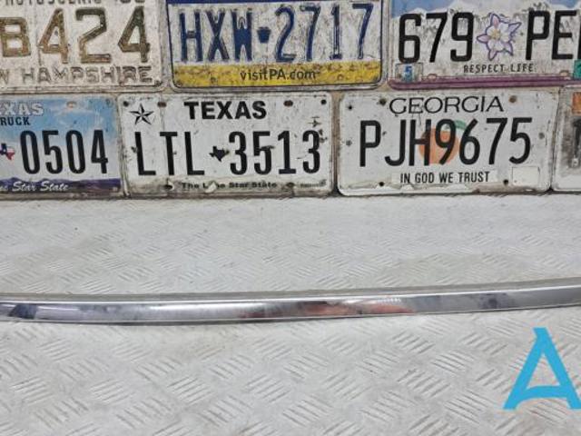 Молдинг заднього бампера, центральний 850725AA0A NISSAN