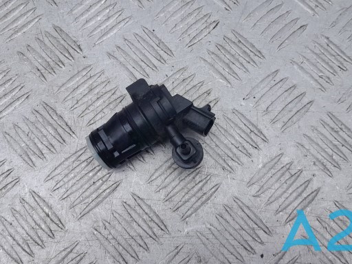 Насос-мотор омивача скла, перед/зад 8533042010 TOYOTA