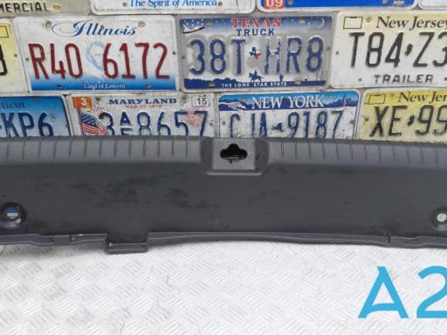 Облицювання задньої панелі багажника 85770L0000NNB HYUNDAI
