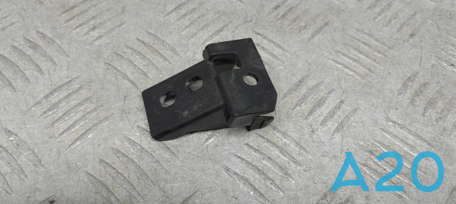 Кронштейн бампера переднього, зовнішній лівий 86557GI000 HYUNDAI