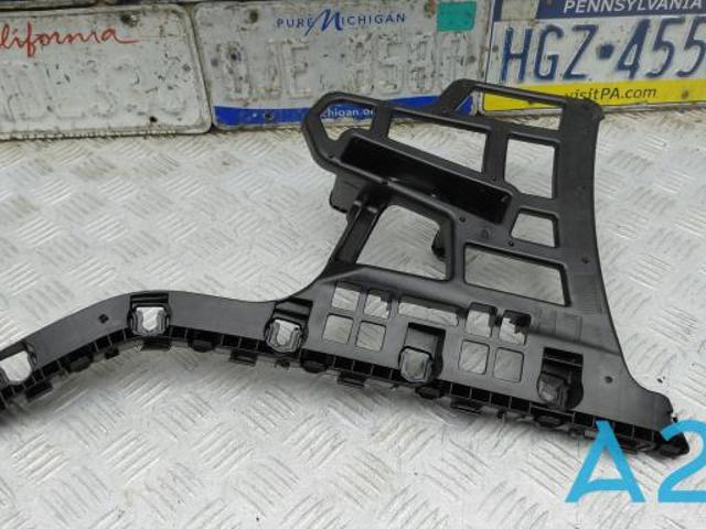 Кронштейн бампера заднього, лівий 86651L0000 HYUNDAI