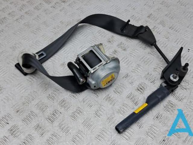 Ремені безпеки 868846RR5A NISSAN