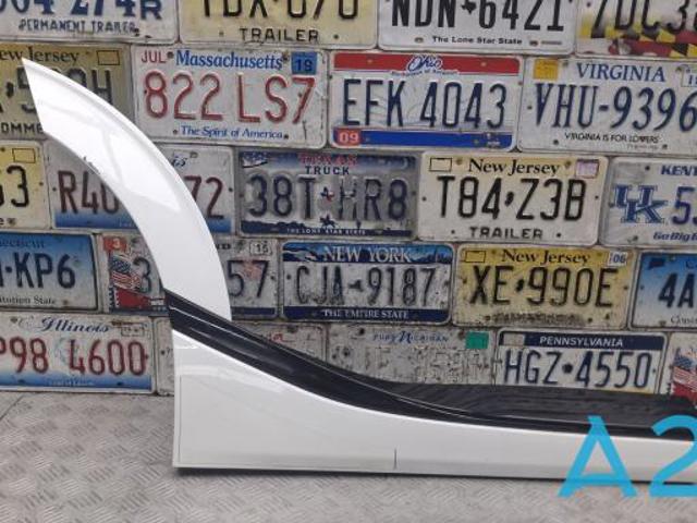 Молдинг задніх правих дверей 87732CVDA0 HYUNDAI