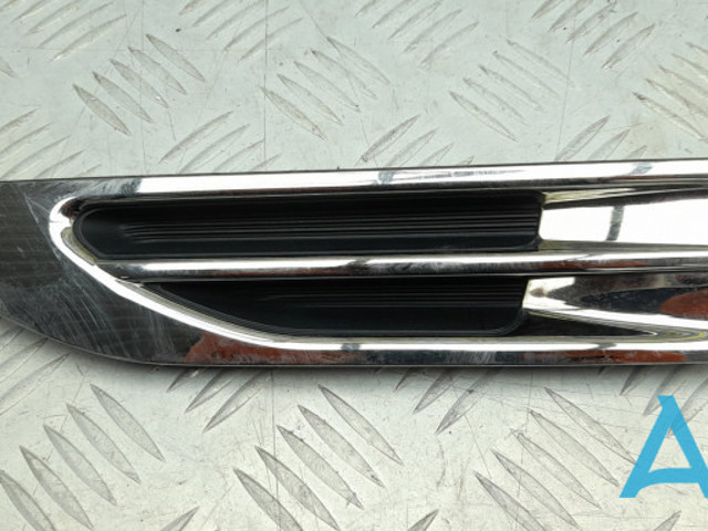 Накладка переднього лівого крила 87771D4000 HYUNDAI