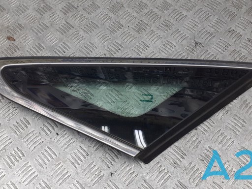 Скло багажного відсіку, праве 87820C2000 HYUNDAI