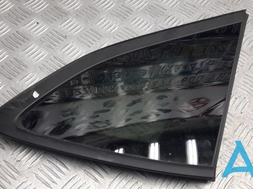 Скло багажного відсіку, праве 87820D3010 HYUNDAI