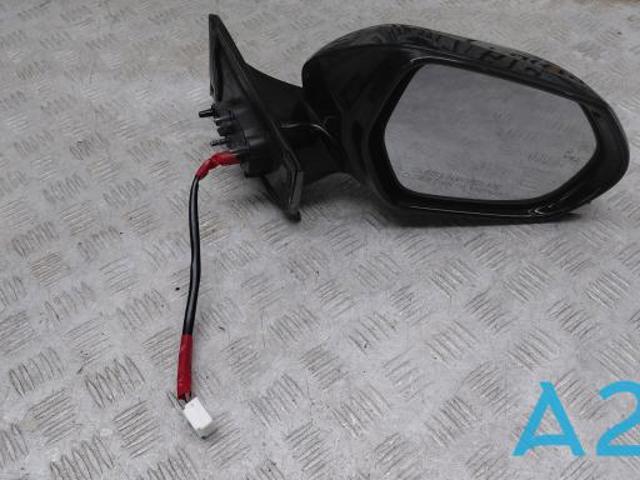 Праве бічне дзеркало 8791047420 TOYOTA