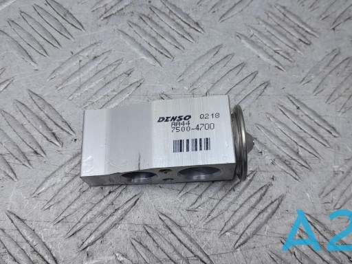 Клапан розширювальний 8851502420 TOYOTA