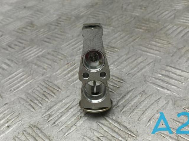 Клапан TRV, кондиціонера 8851506160 TOYOTA