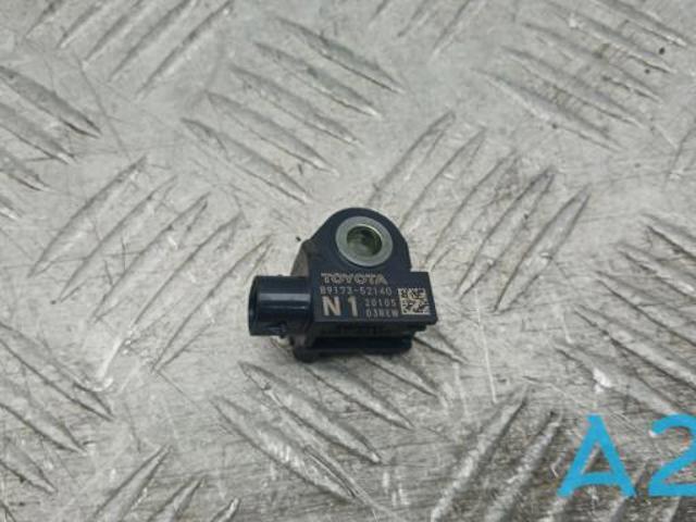 Датчик AIRBAG передній 8917359415 TOYOTA