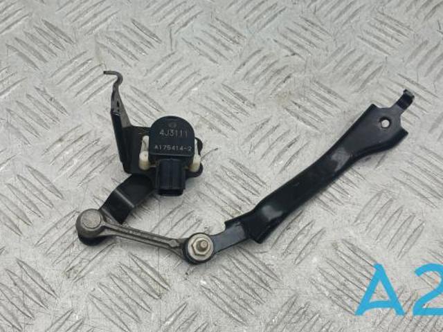 Датчик рівня положення кузова, задній лівий 8940842031 TOYOTA