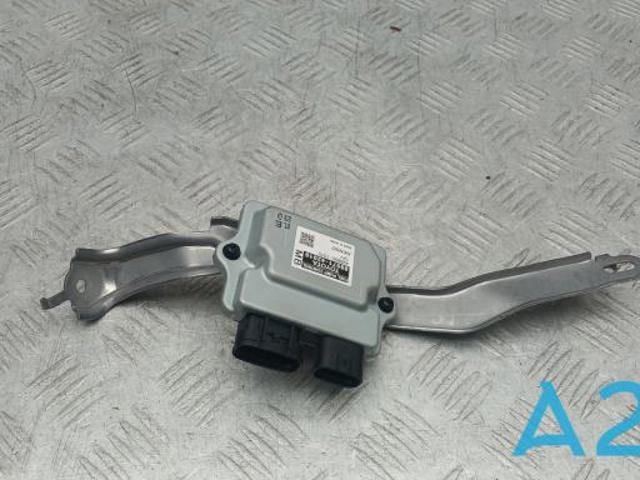 Модуль (блок) управління паливного насоса 8957142010 TOYOTA