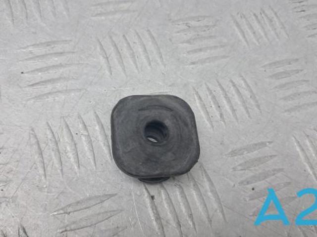 Подушка кріплення радіатора верхня 8K0121275C PORSCHE