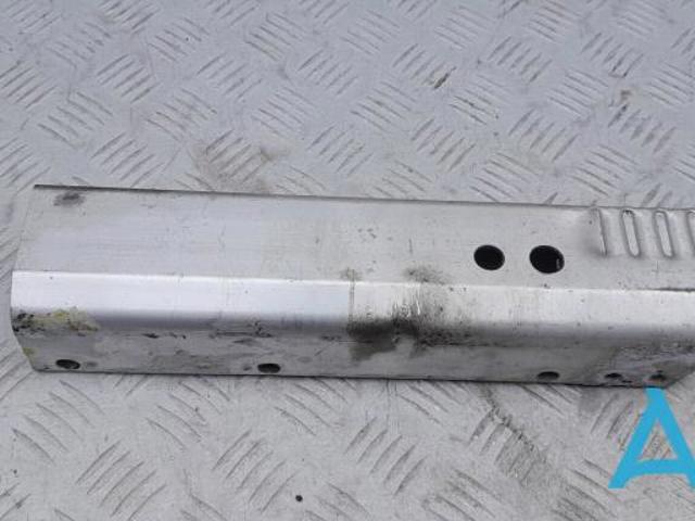 Кронштейн підсилювача заднього бампера 8K0807332A VAG
