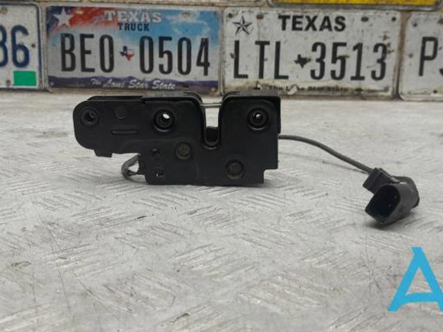 Замок кришки капота 8K0823509D VAG
