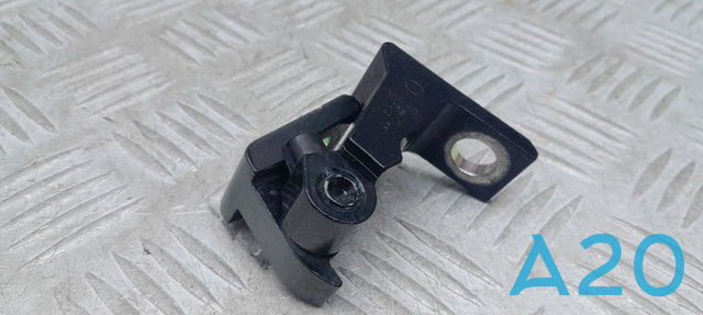 Петля задніх лівих дверей 8K0831401G VAG