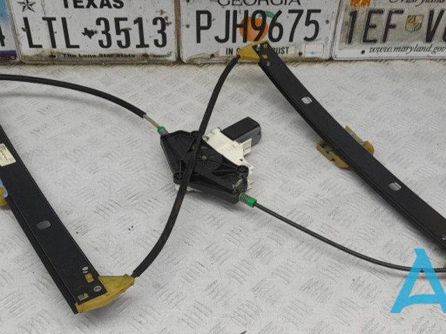 Склопідйомник передньої лівої двері 8K0837461A VAG