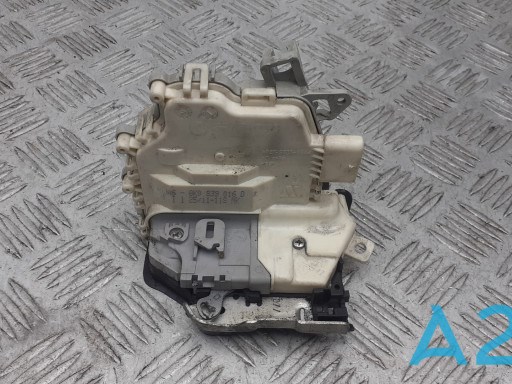 Замок задніх дверей, правих 8K0839016D VAG