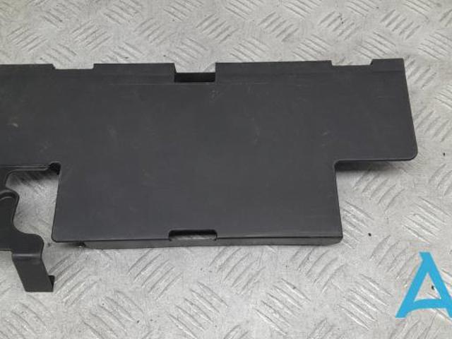 Кришка акумулятора (АКБ) 8K0915429G VAG