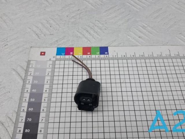 Датчик температури навколишнього середовища 8K0973702 PORSCHE