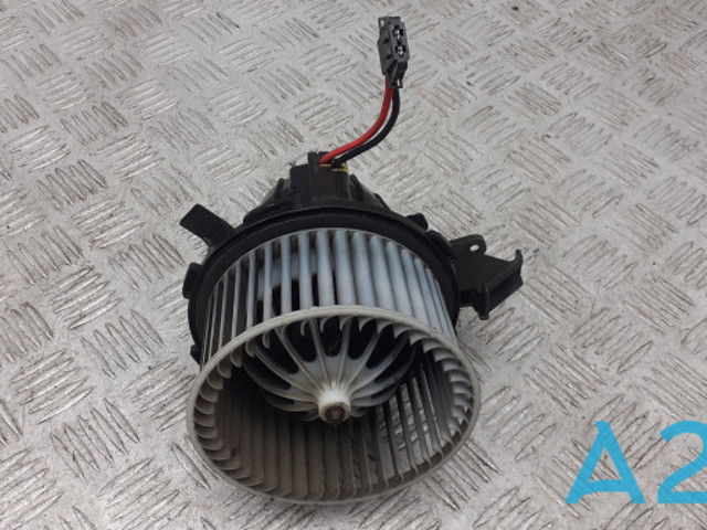 Електромотор пічки 8K1820021C VAG