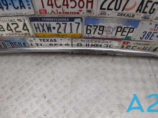 Автомобільний рейлінг на дах правий 8K9860022A2ZZ VAG