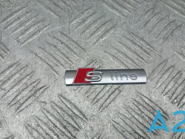 Фірмовий значок на переднє крило 8N0853601A VAG