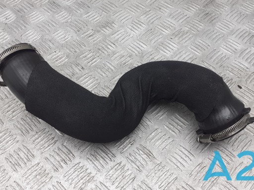 Патрубок дросельний 8R0145737J VAG