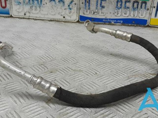 Трубка кондиціонера від компресора до радіатора 8R0260701G VAG
