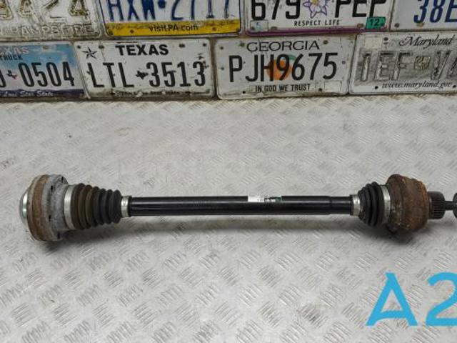 Піввісь задня 8R0501203C VAG