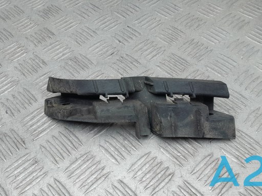 Ліве кріплення переднього бампера 8R0807277 VAG