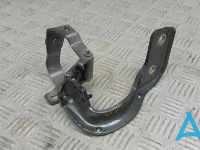 Петля задньої багажної, 3/5 -ої двері 8R0827300A VAG