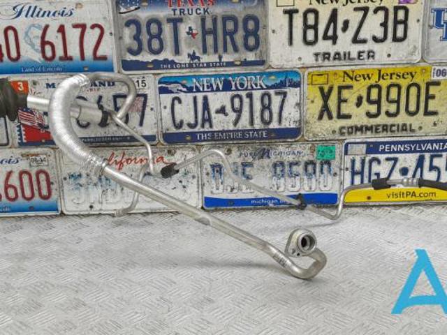 Трубопроводи 8R1260712D PORSCHE