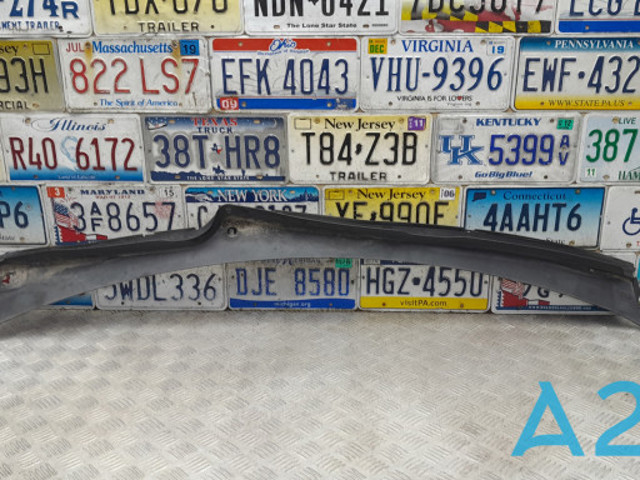 Водостік лобового скла, жабо 8R181940301C VAG