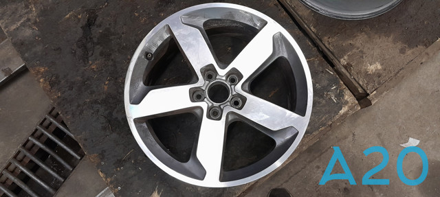Диски литі (легкосплавні, титанові) 8U0601025T VAG
