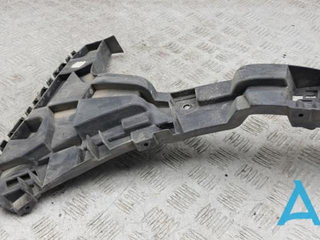 Напрямна заднього бампера, ліва 8U0807453A VAG