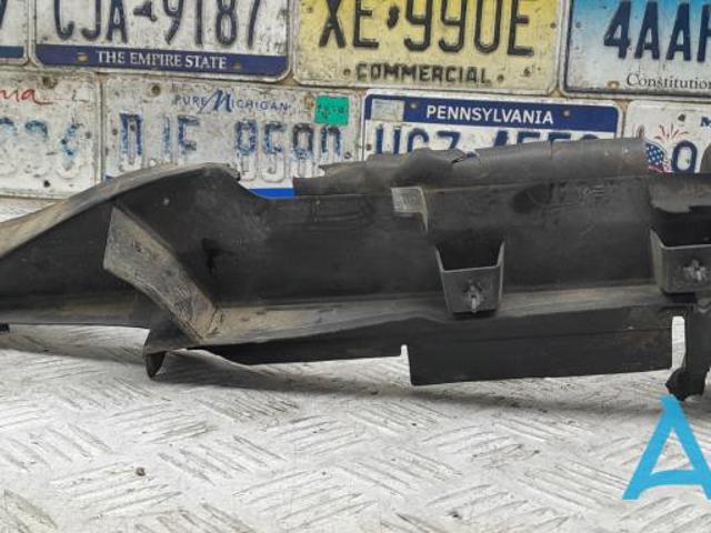 Гумка ущільнювача під капот 8U0821170 VAG
