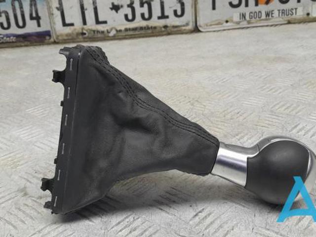Рукоятка важеля КПП 8U1713139KTAH VAG